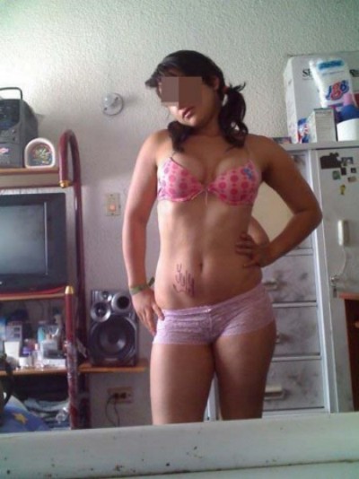 Belle femelle pour une gâterie gratuite de Bourg-en-Bresse Belle femelle pour une gâterie gratuite de Bourg-en-Bresse