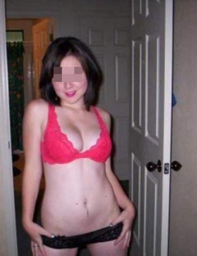 Fille très chaude veut une très grosse bite à pomper à Marseille Fille très chaude veut une très grosse bite à pomper à Marseille