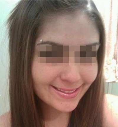 Annonce d'une jolie fille Annonce d'une jolie fille