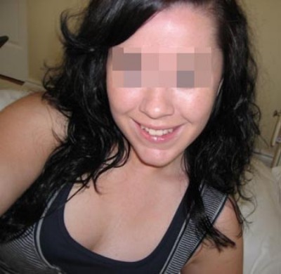 Fille chaude qui désirerait une jolie queue à pomper sur Lyon Fille chaude qui désirerait une jolie queue à pomper sur Lyon