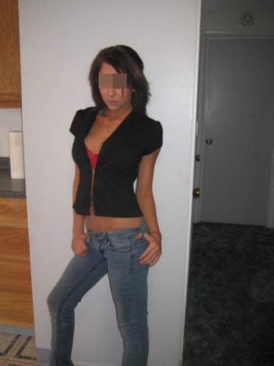 Belle femme sur Montpellier pour une petite turlute Belle femme sur Montpellier pour une petite turlute