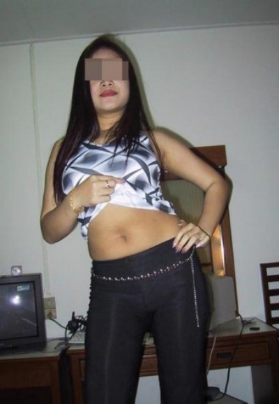 Cochonne sur Le Tampon qui adore les pipes baveuses Cochonne sur Le Tampon qui adore les pipes baveuses