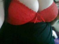 Jolie créature à Pau pour une pipe baveuse